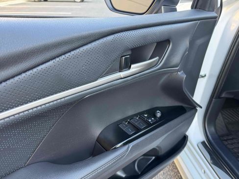 Used 2025 Toyota Camry XSE FWD image 56