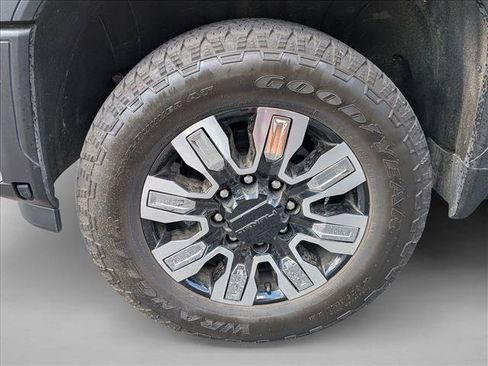 Used 2025 GMC Sierra 3500 Denali w/ Denali Reserve Package AWD/4WD image 18