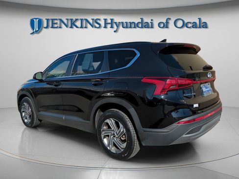 Certified 2023 Hyundai Santa Fe SE image 5