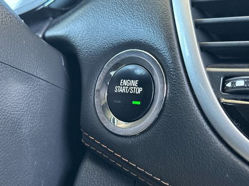 Used 2022 Chevrolet Trax LT w/ Driver Confidence Package image 22