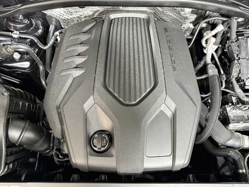 New 2026 Porsche Macan AWD/4WD image 31