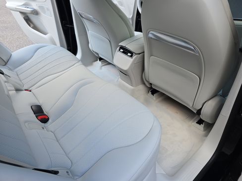 New 2026 Mercedes-Benz EQE 320 4MATIC SUV image 11