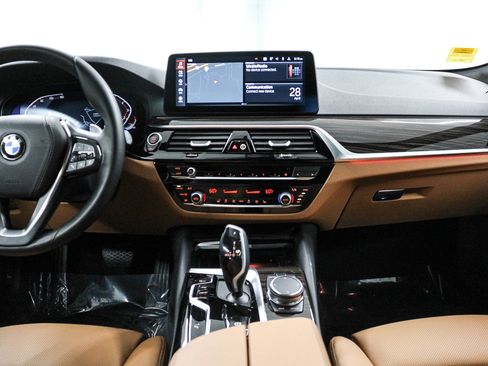 Certified 2023 BMW 530i w/ Premium Package RWD image 13
