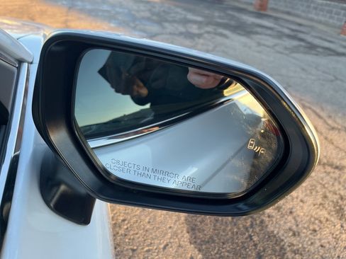 Used 2025 Toyota Camry XLE image 50