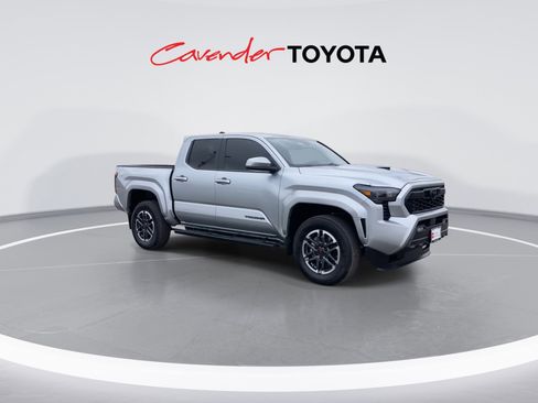 Used 2024 Toyota Tacoma TRD Sport image 2