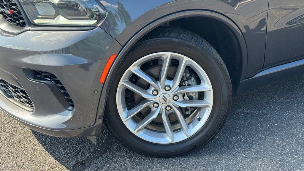 Used 2025 Dodge Durango R/T AWD/4WD image 9
