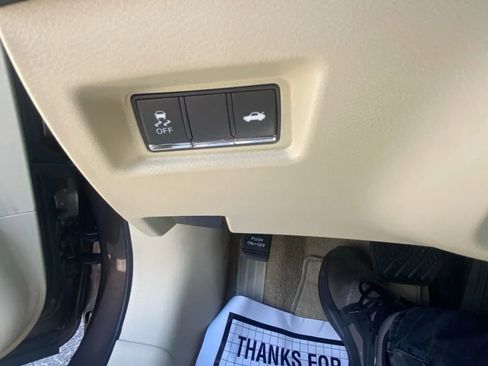 Used 2014 INFINITI Q50 Premium w/ Navigation Package image 22