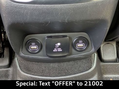 Used 2022 Hyundai Santa Fe Limited w/ Cargo Package FWD image 17