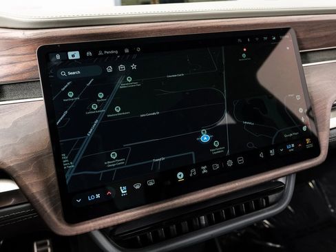 Used 2022 Rivian R1T Launch Edition image 27