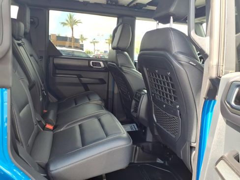Certified 2025 Ford Bronco Badlands AWD/4WD image 14