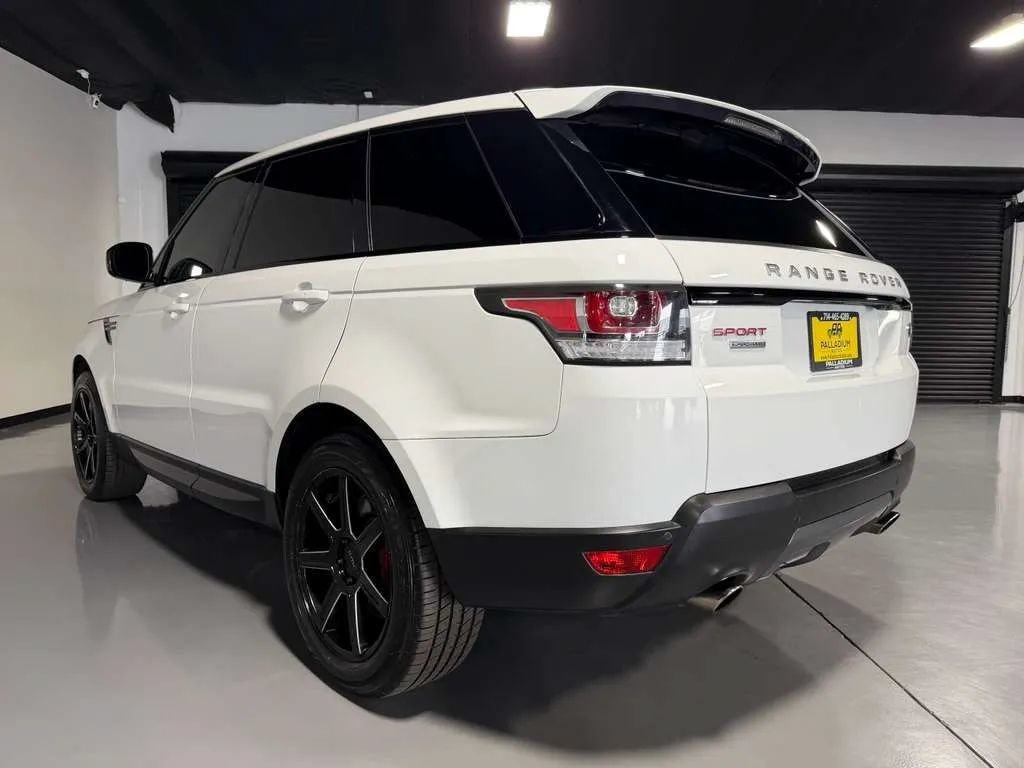 Used 2016 Land Rover Range Rover Sport Supercharged AWD/4WD image 6