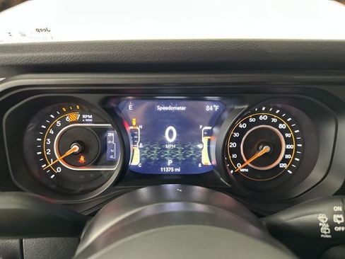 Used 2024 Jeep Wrangler Willys image 17