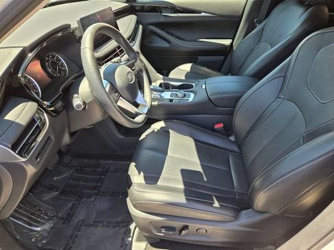 Certified 2025 INFINITI QX60 Pure AWD/4WD image 14