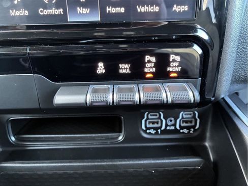 Used 2023 RAM 1500 Big Horn AWD/4WD image 28