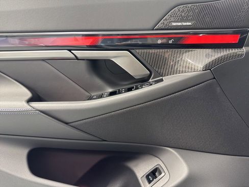 New 2026 BMW 540i xDrive w/ M Sport Package image 12