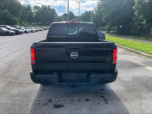 Used 2022 Nissan Frontier SV RWD image 6