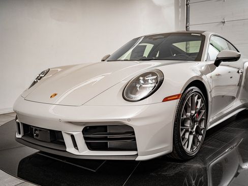 New 2026 Porsche 911 Carrera 4S image 15