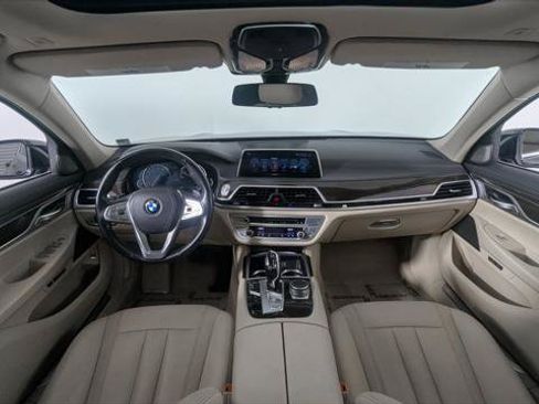 Used 2017 BMW 740i RWD image 26