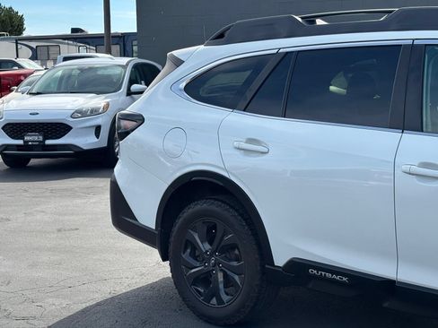 Used 2021 Subaru Outback Onyx Edition XT w/ Popular Package #2 AWD/4WD image 3