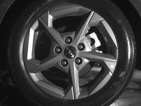 Used 2025 Kia K4 LXS image 14