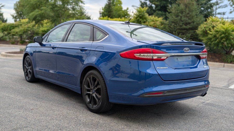 Used 2018 Ford Fusion SE w/ Equipment Group 201A FWD image 7