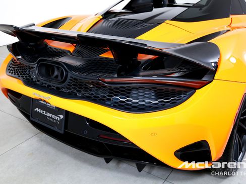 New 2027 McLaren 750S Spider RWD image 36