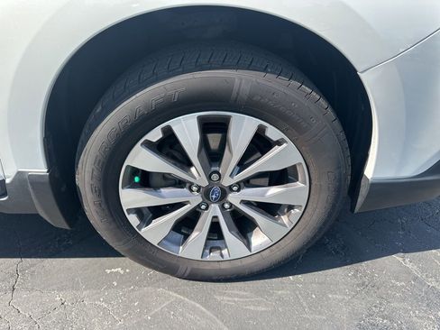 Used 2018 Subaru Outback 3.6R Touring image 41