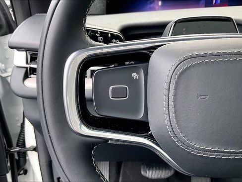 Used 2025 Lincoln Navigator L Reserve w/ Jet Appearance Package image 18