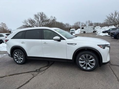 New 2026 MAZDA CX-90 3.3 Turbo w/ Preferred Package AWD/4WD image 2