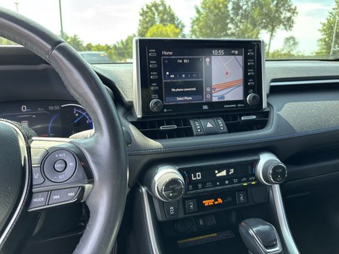 Used 2020 Toyota RAV4 XSE AWD/4WD image 30