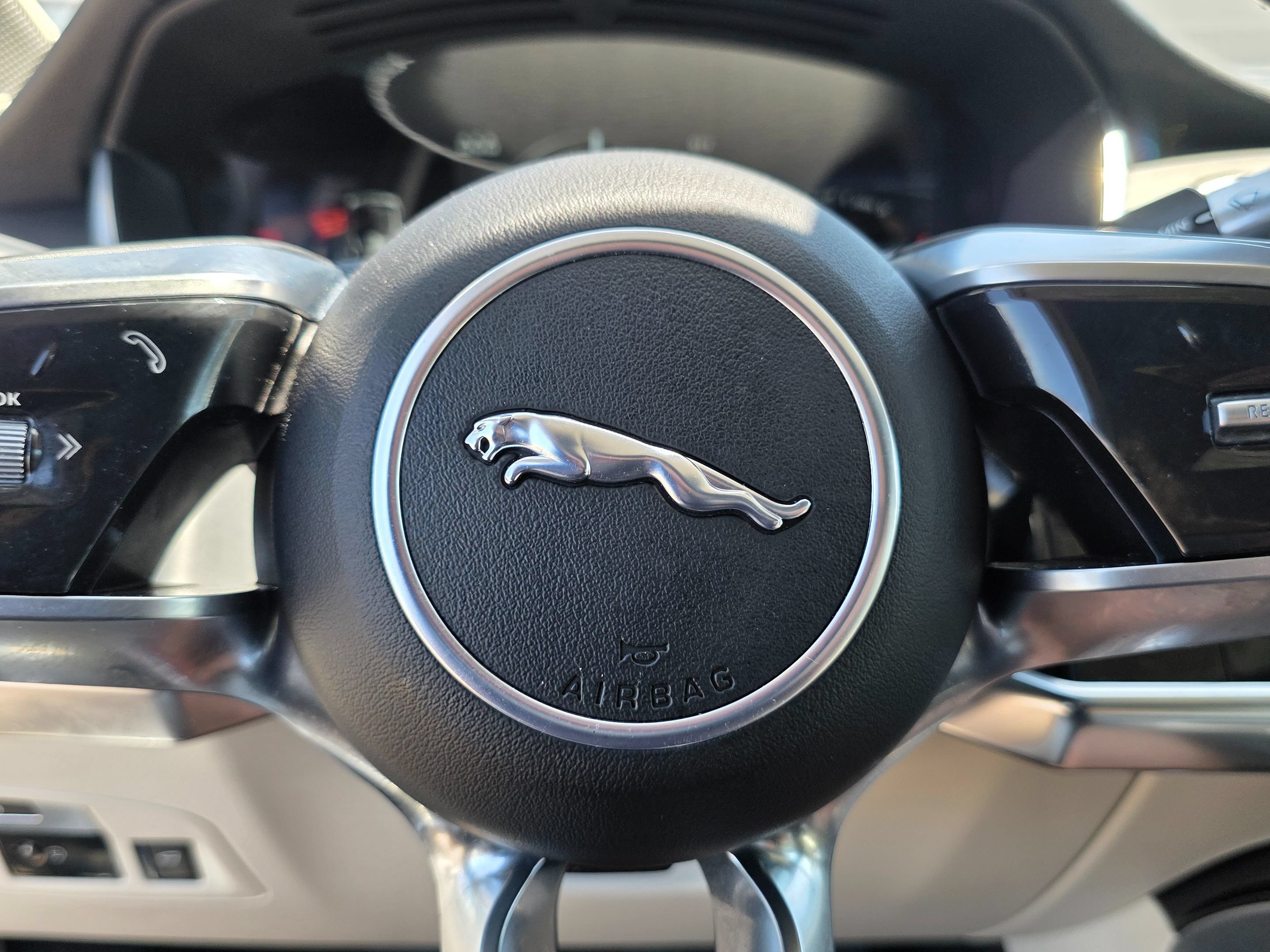 Used 2020 Jaguar I-PACE S AWD/4WD image 32
