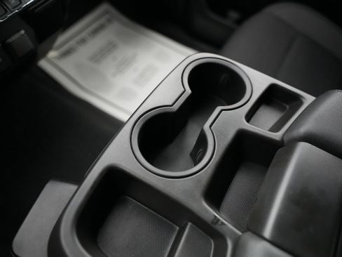 Used 2021 Chevrolet Silverado 1500 LT image 33