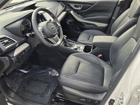 Used 2023 Subaru Forester Limited image 11