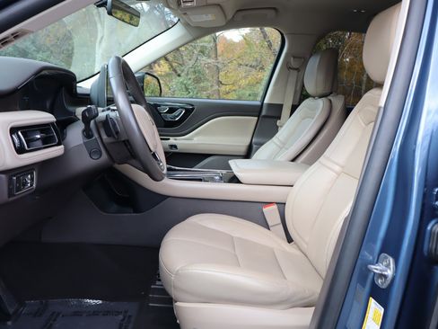 Used 2020 Lincoln Aviator Reserve image 15