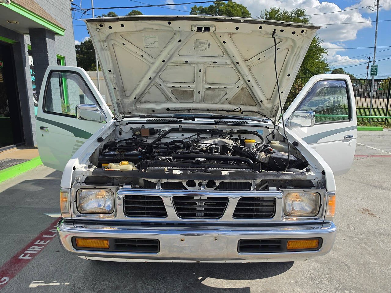 Used 1995 Nissan Pickup XE RWD image 45