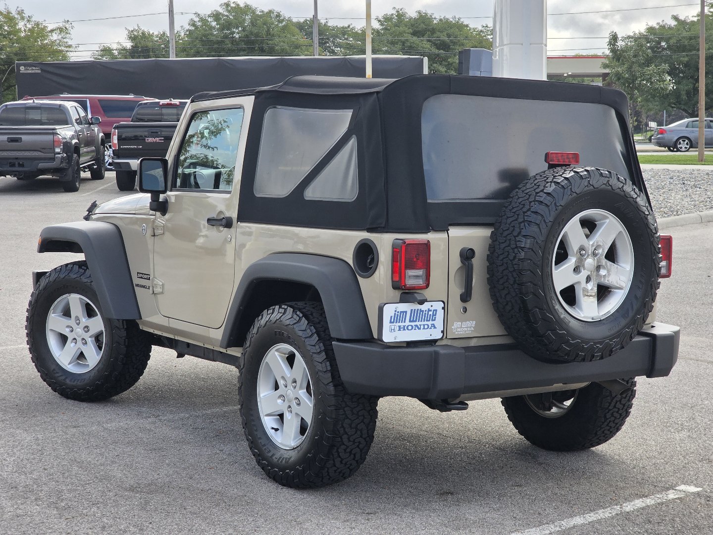 Used 2016 Jeep Wrangler Sport w/ Quick Order Package 23S AWD/4WD image 12