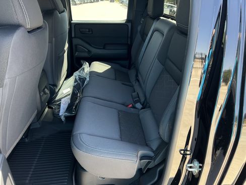 New 2026 Nissan Frontier SV w/ SV Convenience Package AWD/4WD image 17