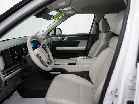 Used 2026 Hyundai Santa Fe SEL AWD/4WD image 4