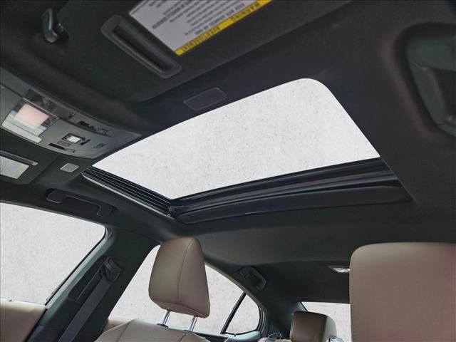 Certified 2025 Lexus ES 350 FWD image 17