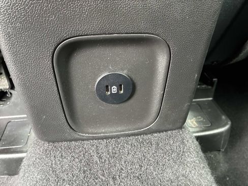 Certified 2024 Ford Escape Platinum AWD/4WD image 17