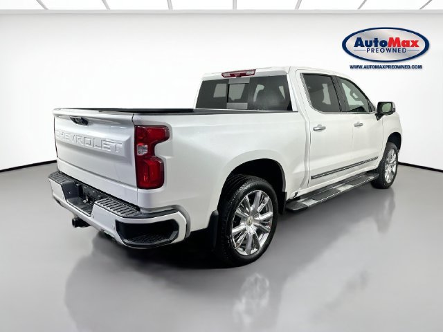 Used 2024 Chevrolet Silverado 1500 High Country w/ High Country Premium Package AWD/4WD image 2