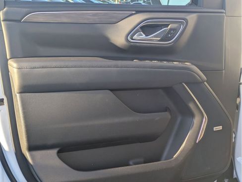 Used 2023 Chevrolet Tahoe Z71 w/ Luxury Package image 11