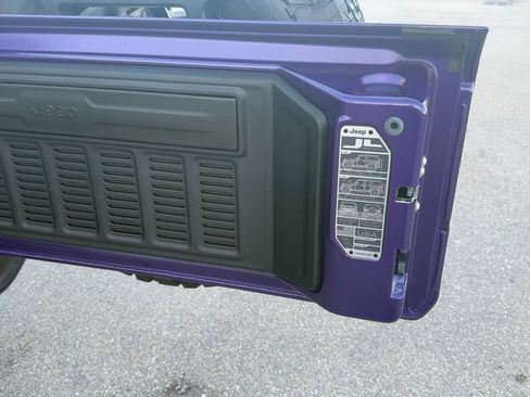 New 2026 Jeep Wrangler Unlimited Rubicon AWD/4WD image 39