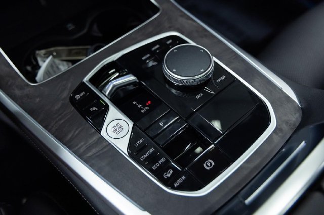 Certified 2026 BMW X5 xDrive40i AWD/4WD image 16