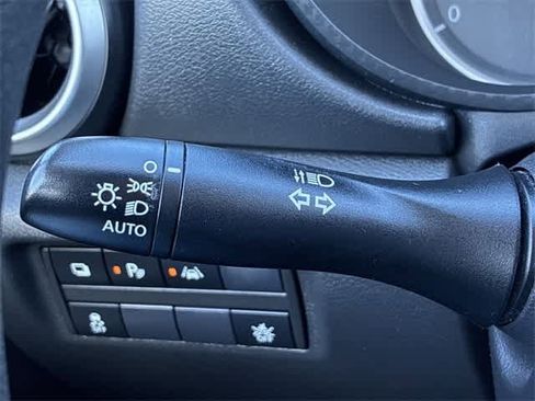 Used 2024 Nissan Versa S w/ S Plus Package image 27