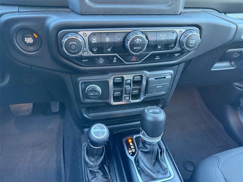 Used 2022 Jeep Wrangler Unlimited Sport image 13