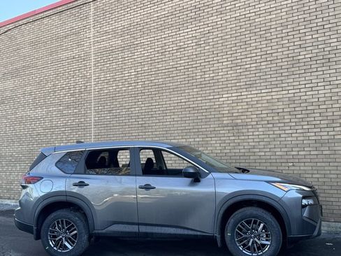 New 2026 Nissan Rogue S image 3