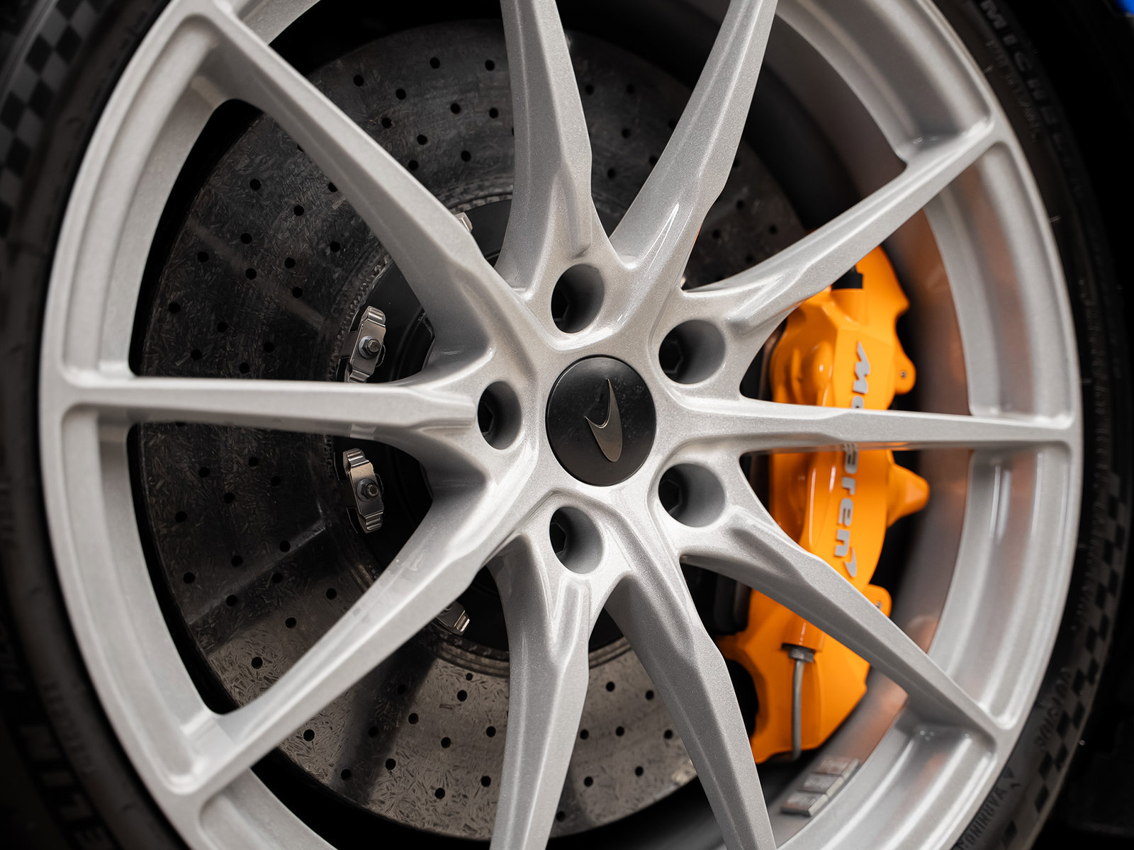 Used 2019 McLaren 600LT RWD image 27
