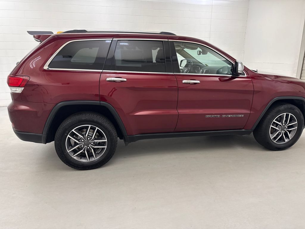Used 2020 Jeep Grand Cherokee Limited AWD/4WD image 6