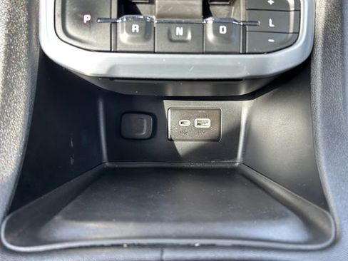 Used 2020 GMC Acadia SLE w/ LPO, Floor Liner Package image 23